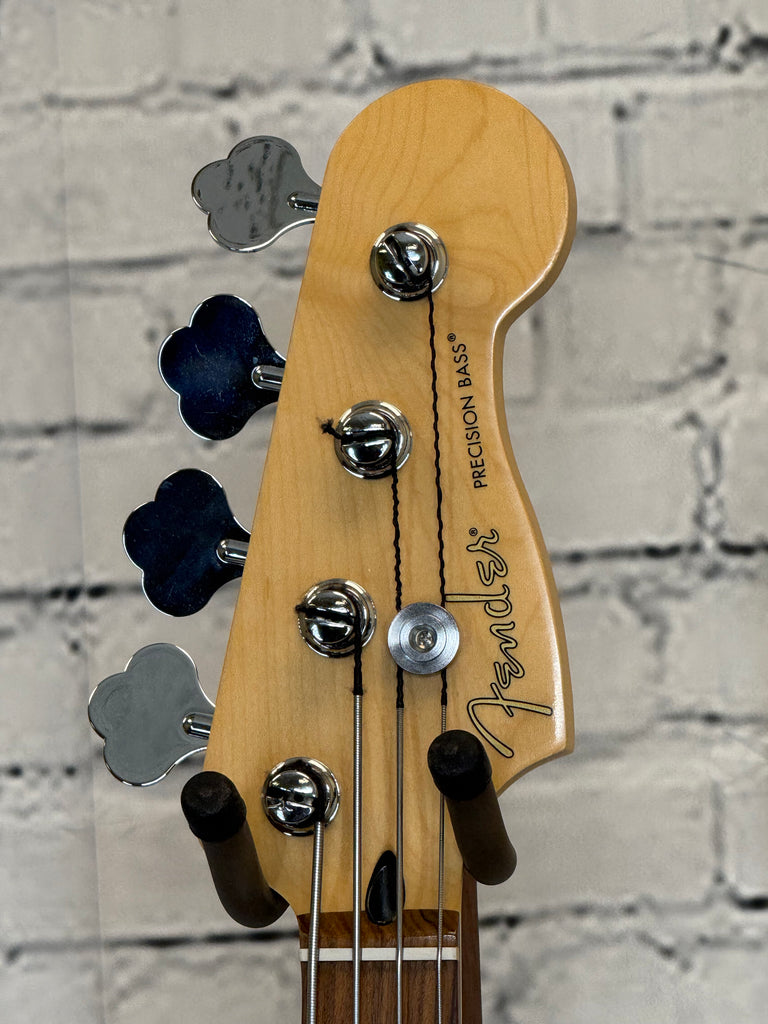Used 2023 Fender Player Precision Bass Polar White SN:MX23115936
