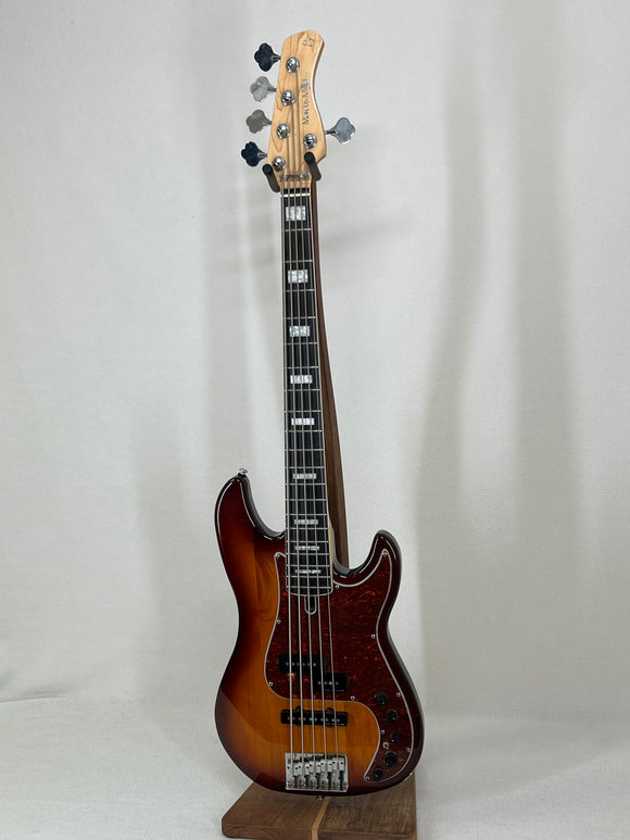Used Sire Marcus Miller P7