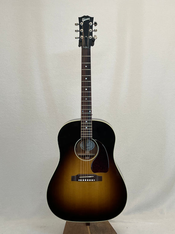 Used Gibson J-45 SN:11635059
