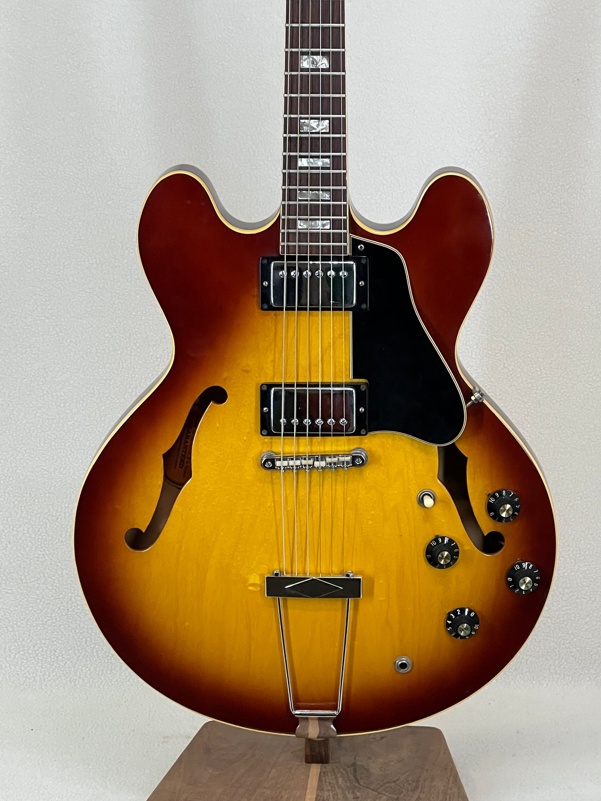 ヴィンテージGibson1970−72年製 ES-335TDCハードケース付き