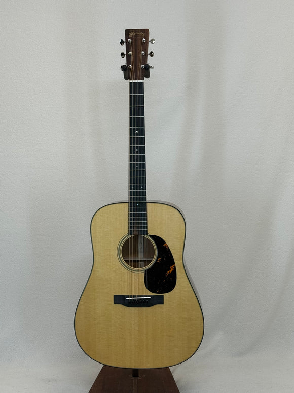 Martin D-18 Gloss 2025 SN:2990948