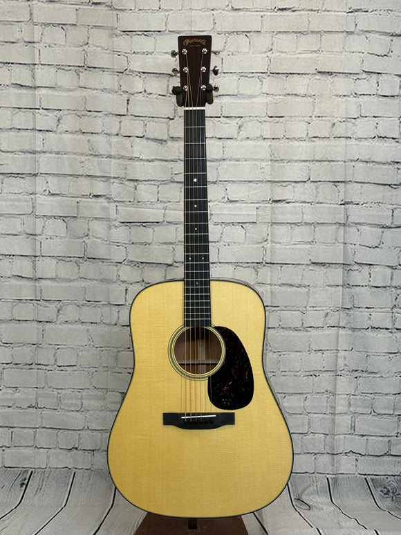 Martin D-18 Custom Shop SN:3006869