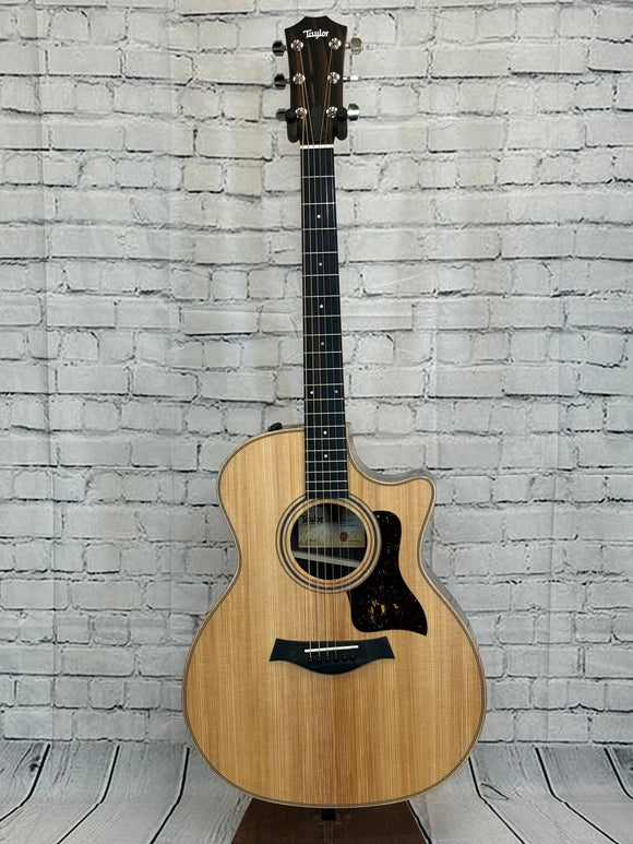 Taylor 414ce Studio SN:2209255137