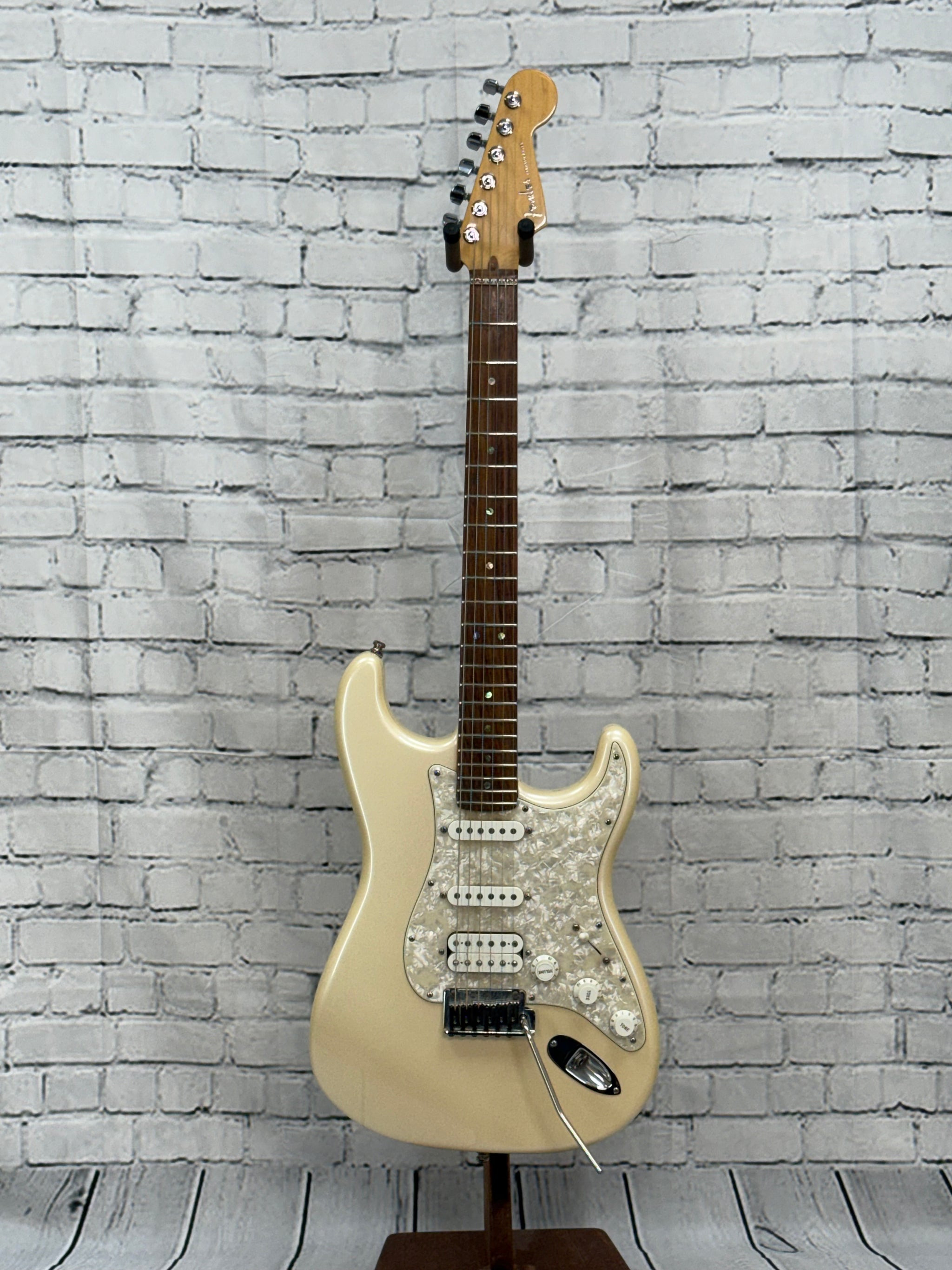 Electric Guitars – Strings & Things Music LLC